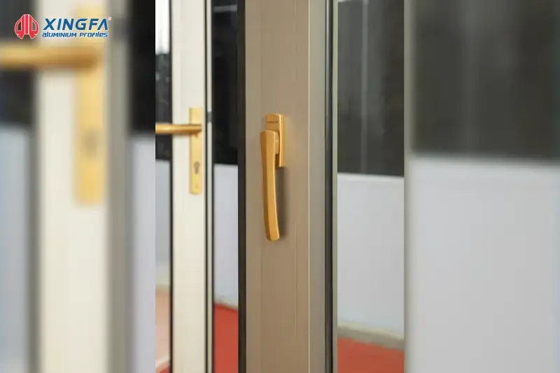 Cách trừ cửa đi Xingfa 4 cánh