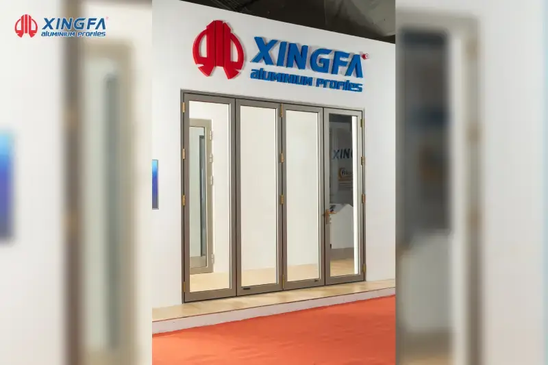 Kích thước cửa chính 4 cánh nhôm Xingfa