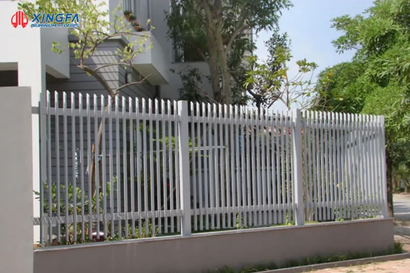 Ứng dụng đa dạng của nhôm Xingfa xám