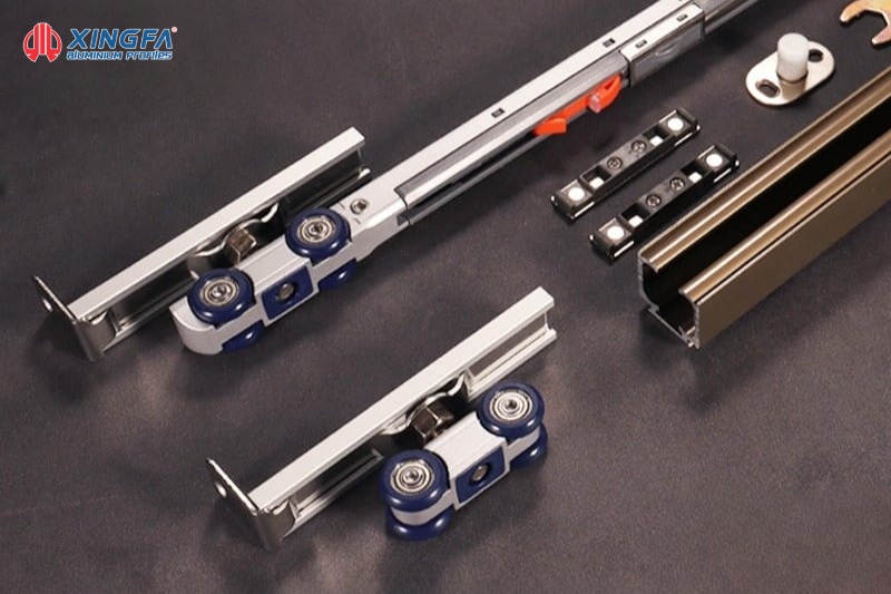 Cửa đi lùa 4 cánh Xingfa hệ 55