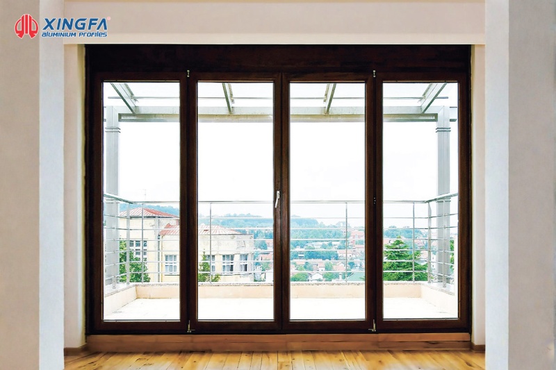 Cửa đi mở quay 4 cánh