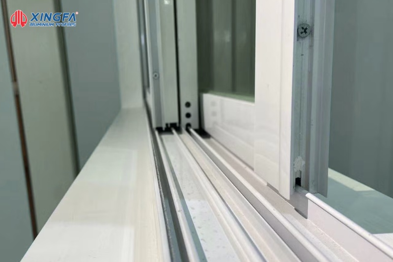 Cửa sổ trượt