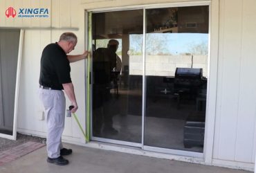 Cách trừ cửa lùa hệ 55: Công thức tính chuẩn xác cho thợ nhôm