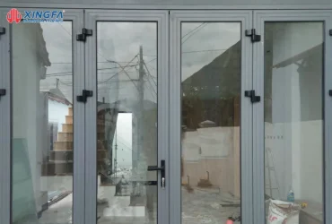 Top các mẫu cửa cổng nhôm Xingfa đẹp, bền bỉ và báo giá 2026